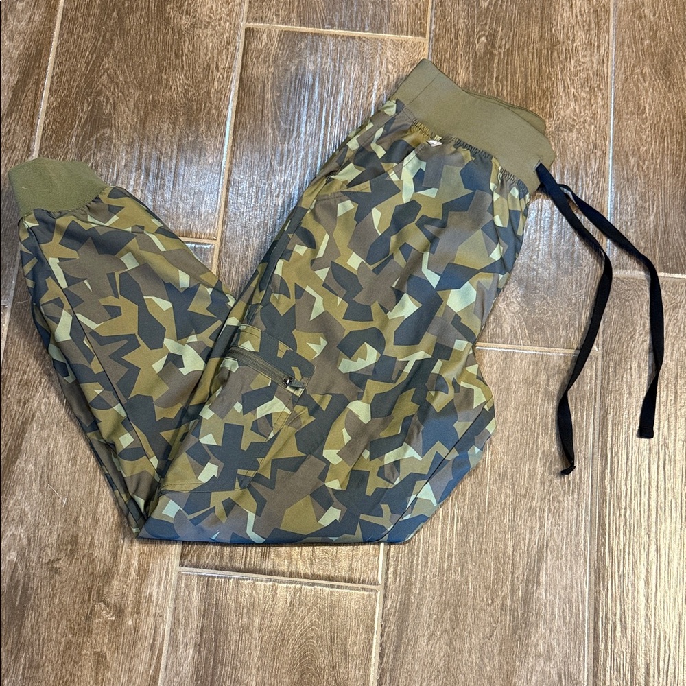 FIGS SCRUB PANTS